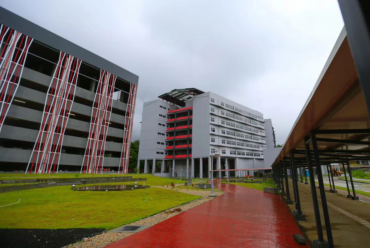 CRUSAM Centro Regional Universitario de San Miguelito ejecutado por Grupo Abarca